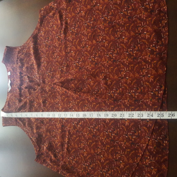 Reitmans Layered Sleeveless Blouse, V-Neck, Size Medium - Picture 12 of 12